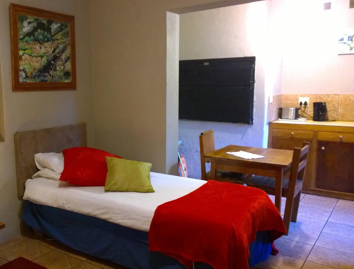 Artkaroo Stay Оудсхорн Екстериор снимка